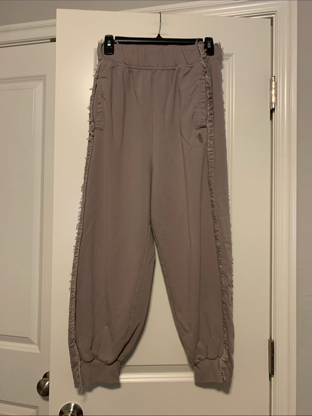 Free People Movement Sweatpants, Sz S
Good Condition, has wash wear